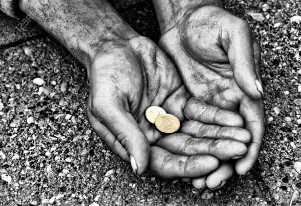 بعد 60 عاماً من الفقر اكتشف أنه الوريث الشرعي لعائلة ثرية