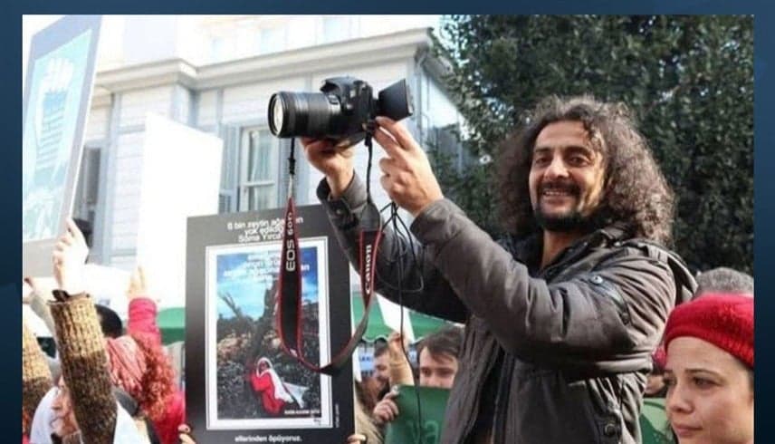 صحفي تركي يتعرض للضرب حتى الموت في إسطنبول