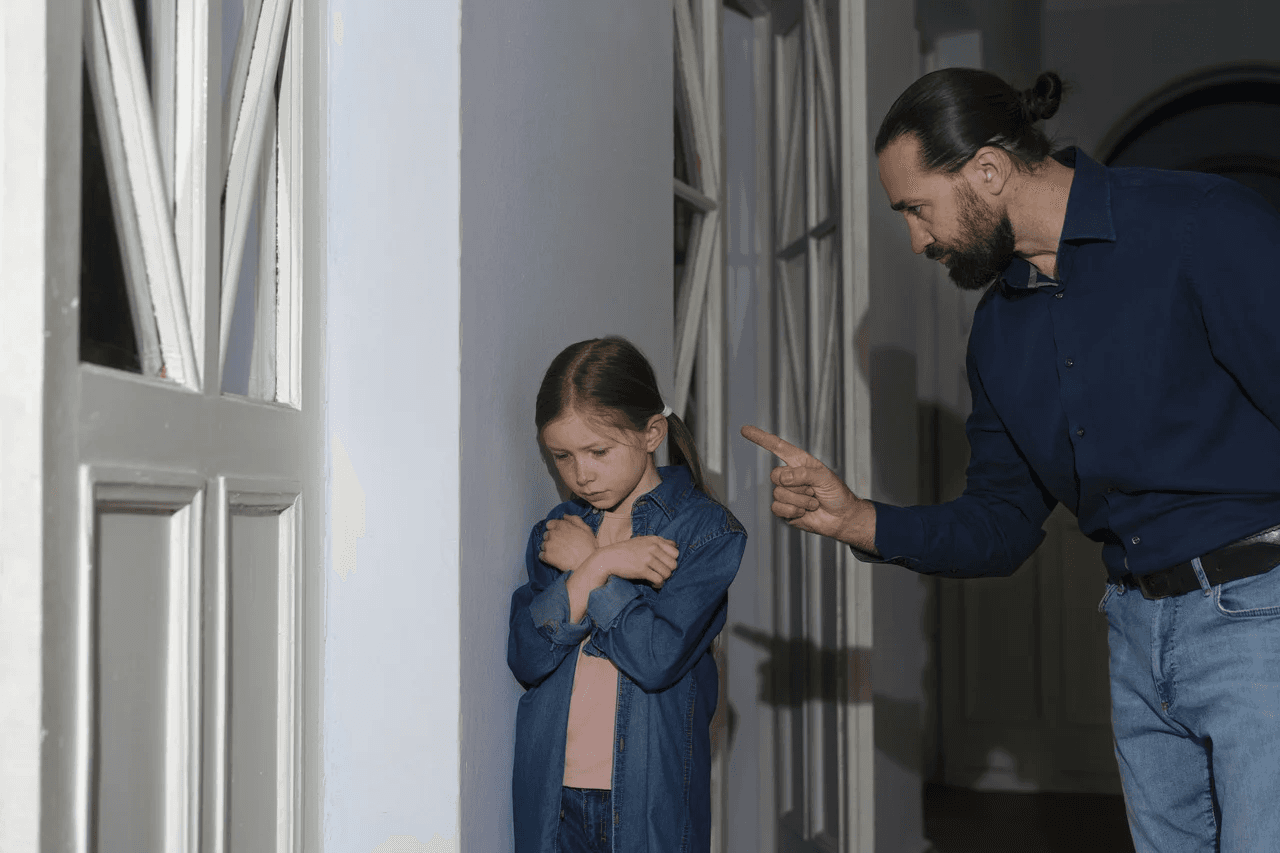 كيف نعالج مشكلة الألفاظ السيئة عند الأطفال؟