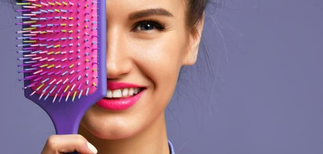 حيل سهلة للمحافظة على نظافة فرشاة شعرك