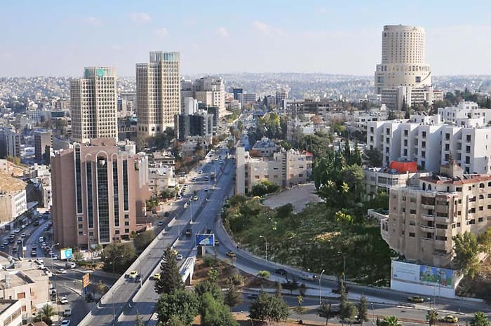 أجواء دافئة اليوم ومنخفض جوي ماطر غدًا الأربعاء