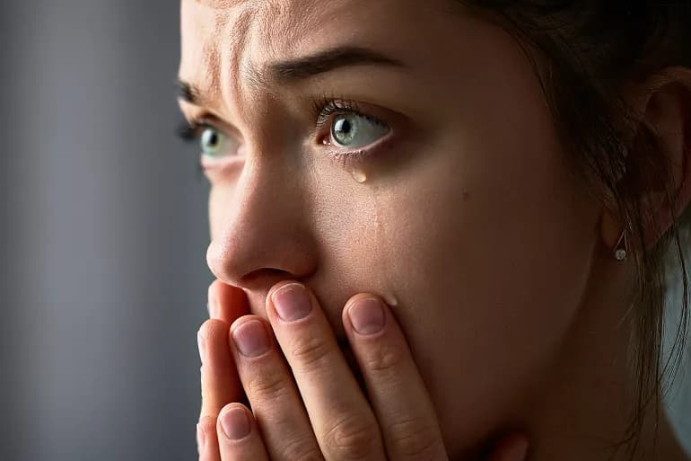 تفسير حلم البكاء بحرقة في المنام