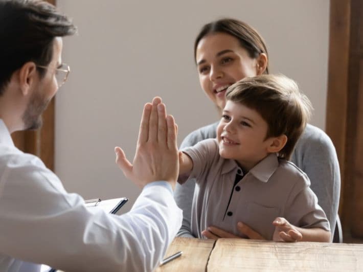 4 أنواع للتربية .. هل تعرفين طريقتك؟