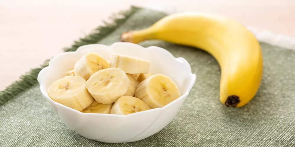 فوائد الموز على الريق صباحاً لا تُثمّن