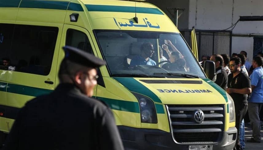 طالبة تنتحر شنقاً في مصر بعد انفصال والديها