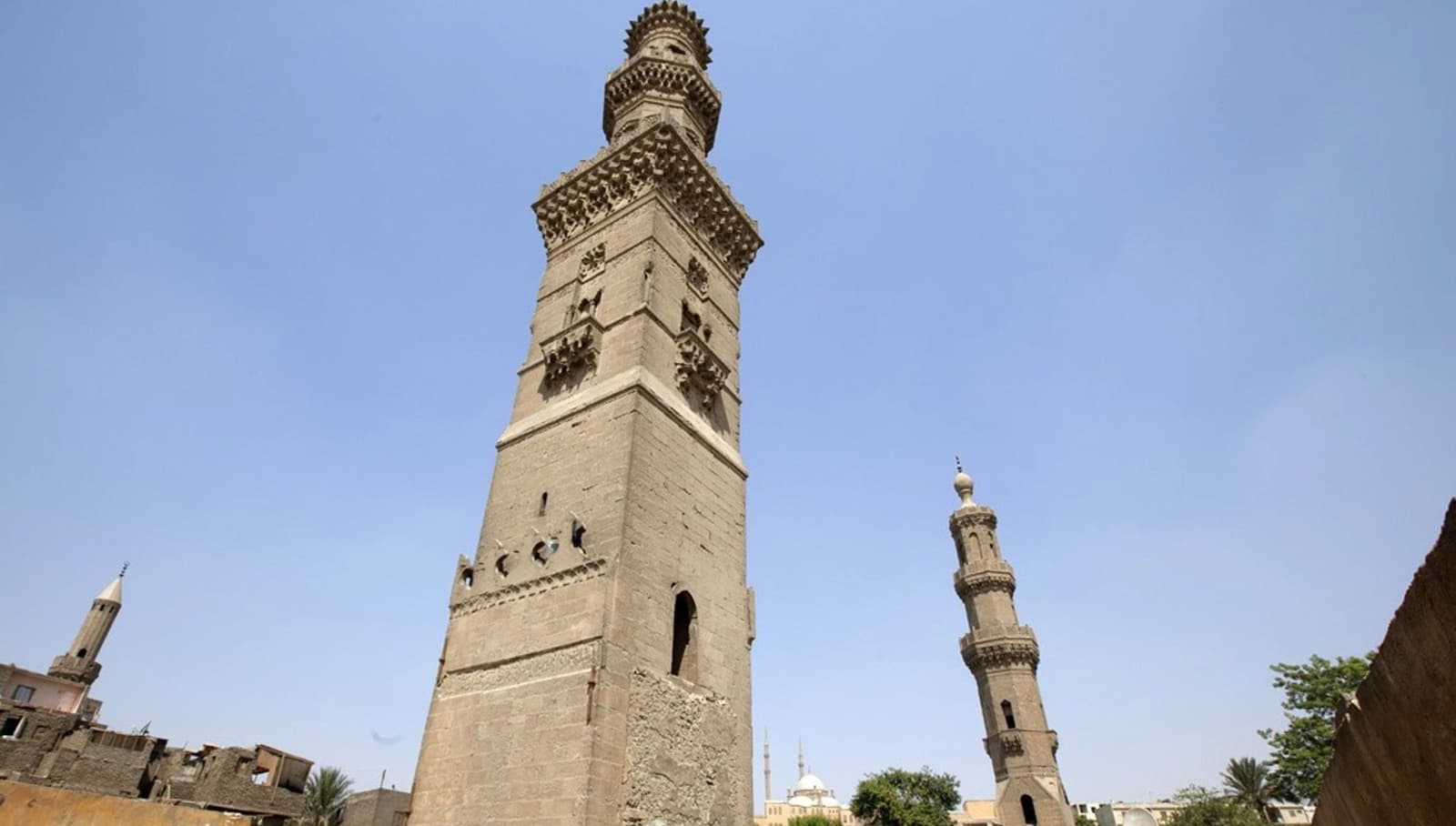 مصر تكشف حقيقة هدم مئذنة قوصون الأثرية
