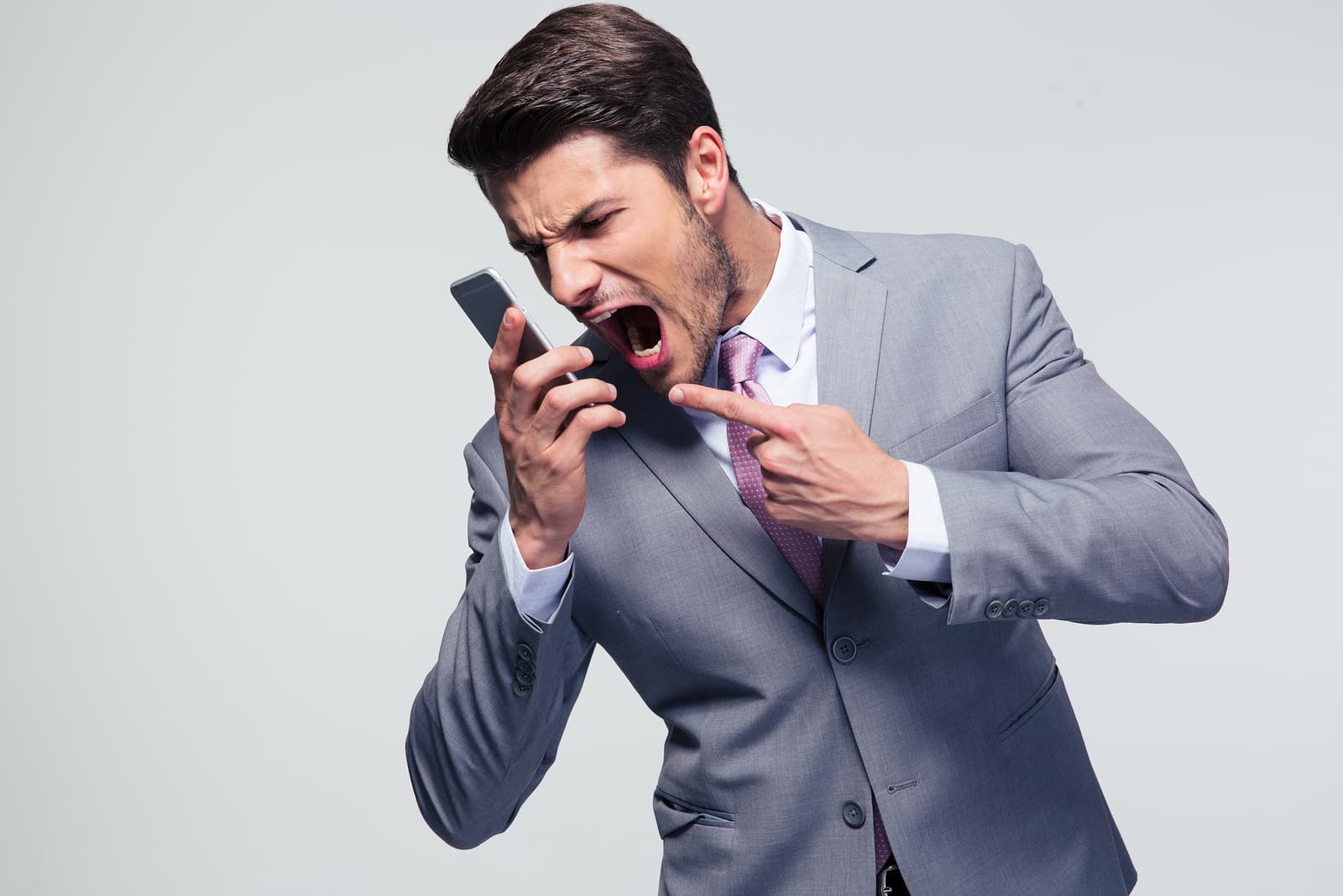 كيف تتحدث الى هاتفك؟