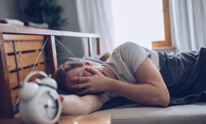 لماذا يستيقظ الكثيرون في الساعة 3 صباحا كل ليلة؟