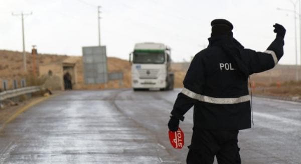 زخات ثلجية خفيفة في شمال عمان .. وجميع الطرق سالكة