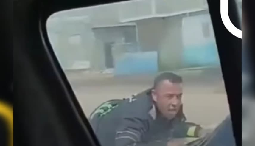 مصر.. سائق يدهس أمين شرطة ويجرّه بالسيارة