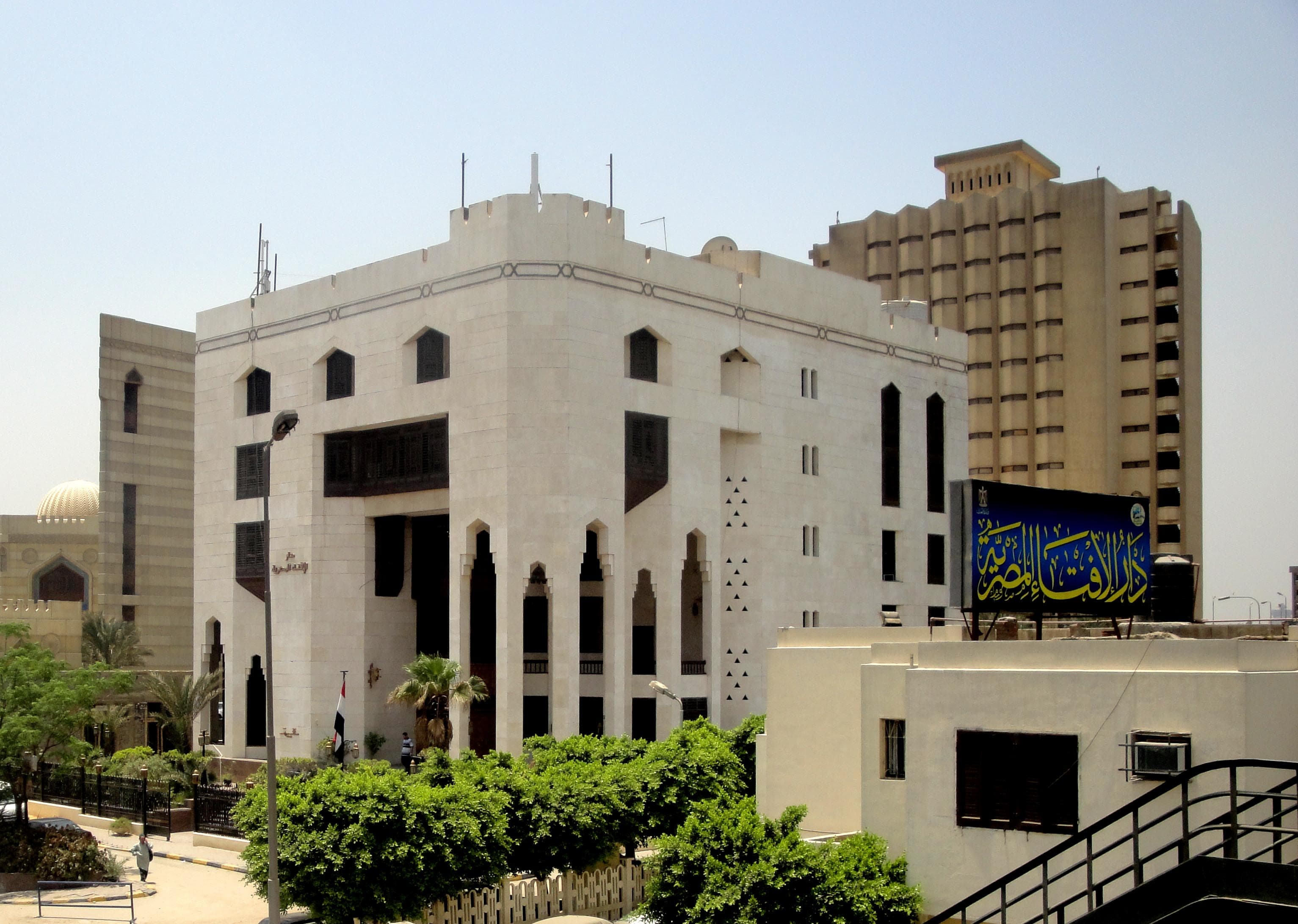 هل يقع الطلاق برسالة عبر الموبايل؟