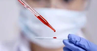 قطرة دم واحدة لفحص عدة أمراض وفي دقائق معدودة