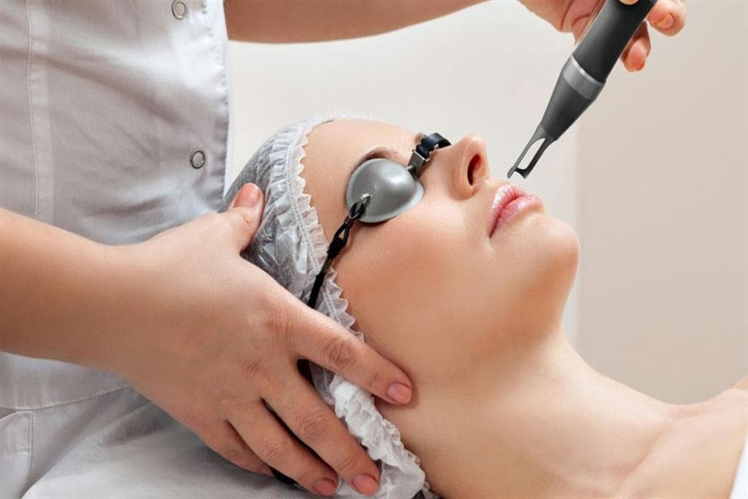 من الخيط إلى الليزر.. أي طريقة لإزالة شعر الوجه تناسب بشرتك؟