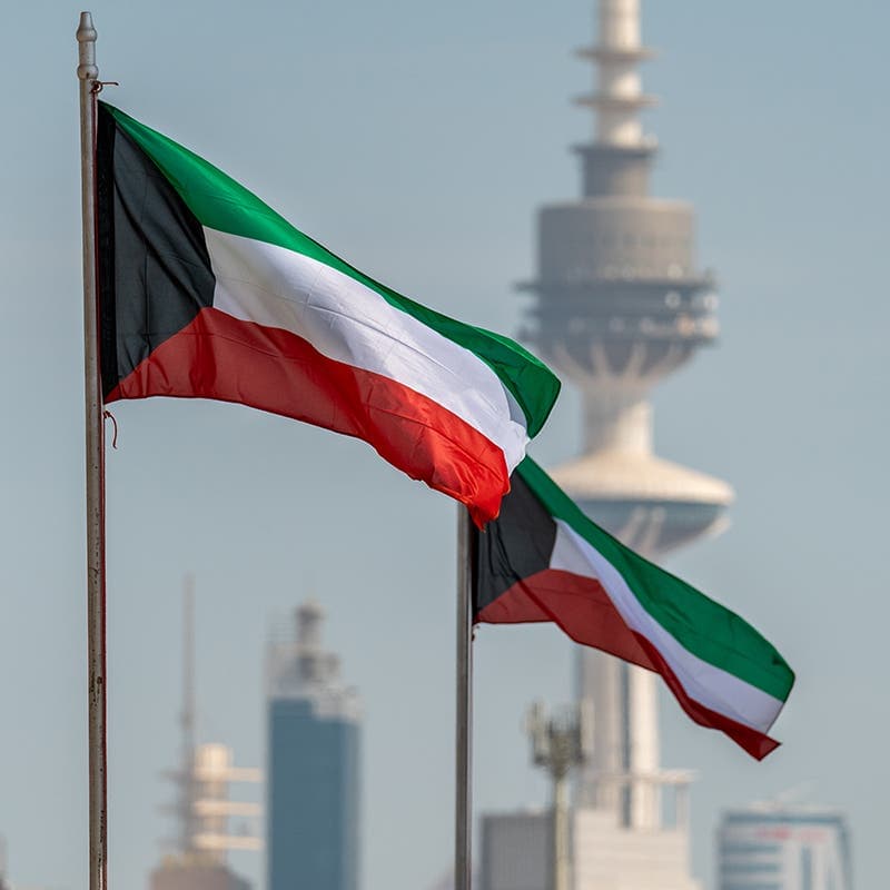 الكويت تتصدى لهجمات صاروخية وطائرات مسيرة من إيران