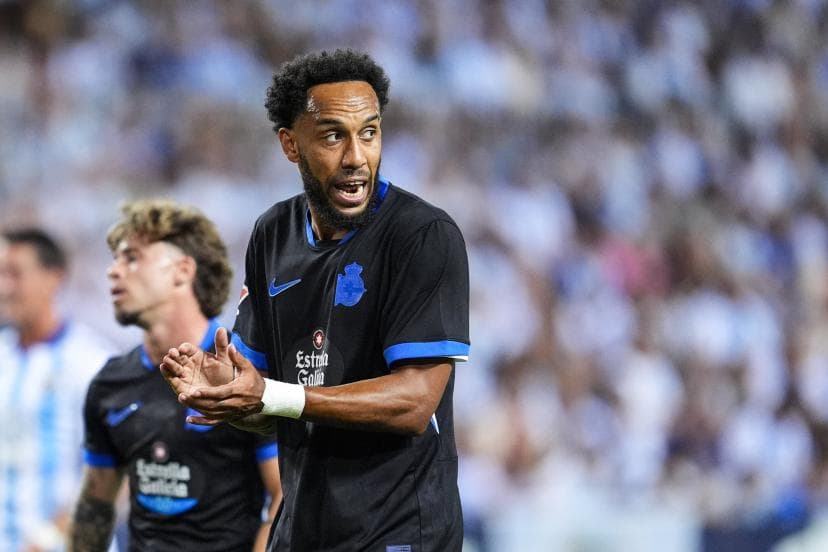 بعد تعرضه للإهانة .. أوباميانج يرفض اللعب لمنتخب الجابون