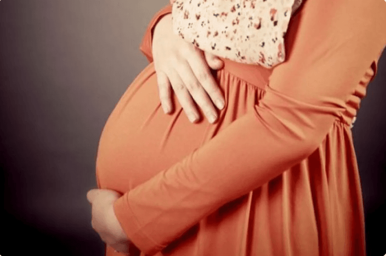 لماذا تصاب الحامل بجفاف العين؟
