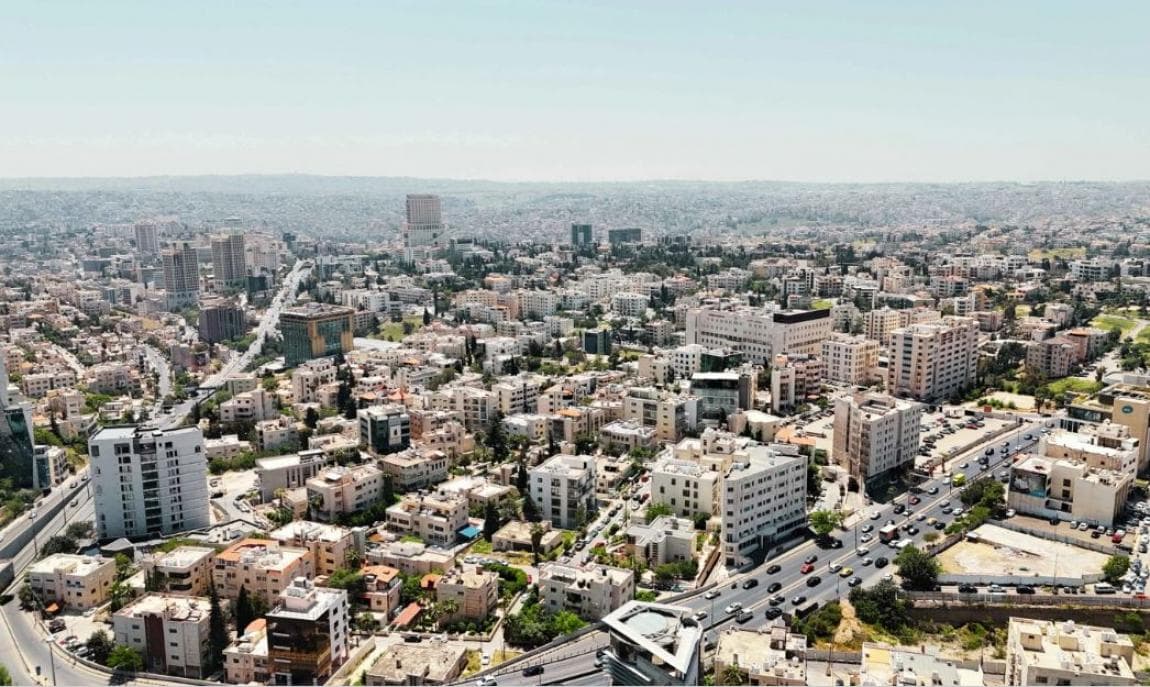 طقس معتدل الأحد وانخفاض درجات الحرارة غداً